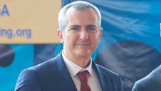 Министър Илиев заплаши с драконови мерки за всеки отпуснат лев