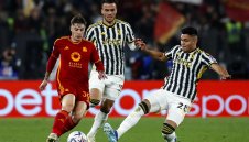 Рома поиска още един играч на Юве