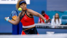 Швьонтек и Осака ще спорят за титлата в Маями