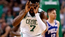 Бостън довърши Филаделфия и пак ще играе с Кливланд