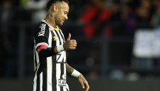 Неймар се завърна, но Сантос не спечели