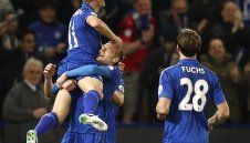 6 от 6 за Лестър при Шекспир