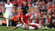 "Чуковете" се заканиха на Ливърпул