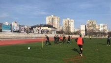 Черно море тренира без четирима