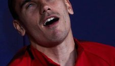 Гризи поведе третата петица за Златната топка