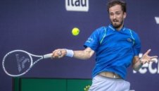 Медведев гази в Синсинати, палачът на Гришо също продължава напред