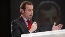 Босът на Барса изригна срещу Сити