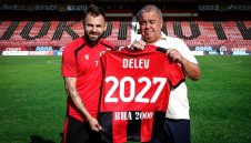 Спас Делев преподписа с Локо София