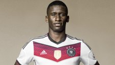 Челси си хареса тъмнокож германски национал