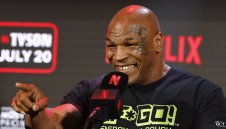 Изкушават Майк Тайсън с работа в порно филм