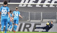 Шчесни за дузпата на Гълъбинов: Лесна за спасяване