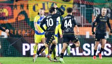 Ювентус се препъна и във Венеция 