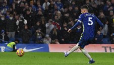 Автогол и дузпа пратиха Челси на 1/2-финал 