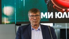 Легендарният Глушков сдава властта в родния баскетбол