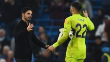 Голям шамар за Арсенал в битката за върха