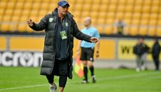 Треньорът на Берое се зарадва на точката на Колежа и се закани на Левски