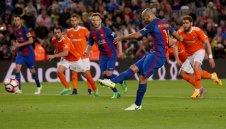 Голът на Шефчето се оказа №500 за Барса при Лучо