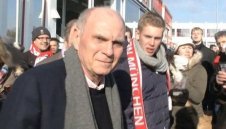 Затворникът Ули Хьонес вече е почти свободен