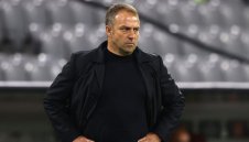 Флик критикува играчите си след 15-ата поредна победа