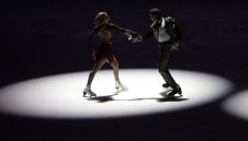 Слагат протези на олимпийски шампион