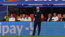 Роберто Мартинес похвали героя срещу Чехия