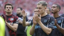 Байерн, Барса или в Англия? От Байер проговориха за Вирц