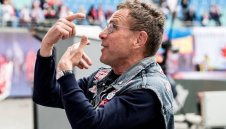 Ман Юнайтед глези Рангник със 100 млн. паунда за зимен шопинг 