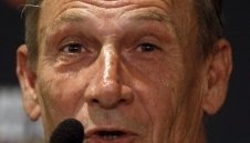 Земан: Трансферът на Тиаго Силва и Ибра би дал шанс на младите играчи