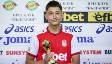 17-годишнен стана №1 през септември в родния елит