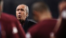 Вентура поема Италия след Европейското