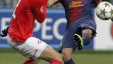 Дани Алвеш в плановете на Венгер