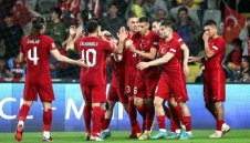 Туркиня се пошегува с мъжа си и той счупи телевизора + ВИДЕО