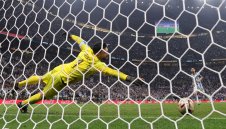 Лорис: Това беше почти като боксов мач