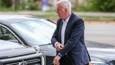 Наско Сираков с обръщение към Левски