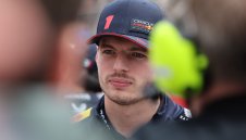 Верстапен се размрънка на отбора си след загубата от Перес