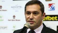 Остава ли боксът олимпийски спорт? Говори Инински