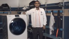 Видал участва в реклама за пералня + ВИДЕО