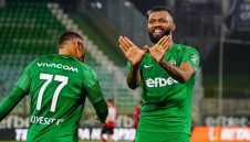 Лудогорец остава фаворит за титлата