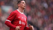 Топ 5 футболисти носили екипите на Челси и Ливърпул