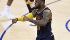 Кливланд изравни във финала след нов трилър