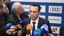 Министър Пешев с много силни думи за Тервел Замфиров