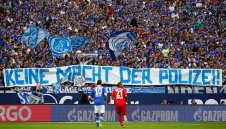 Най-после! Шалке спря голямото пропадане и победи в Бундеслигата