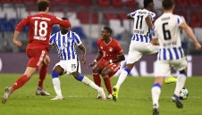 Ще подписва ли? Алаба с ново изказване за Байерн