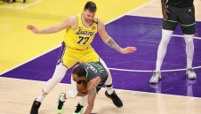 Договор за 165 млн. долара: Лейкърс "върза" доскорошния шишко Дончич