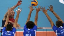 Италия изхвърли олимпийските шампиони във волейбола