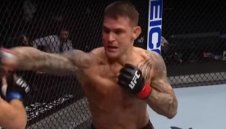 UFC звезда удари мъж, обидил жена му