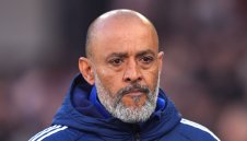 Нотингам все пак би шута на треньора си тази нощ