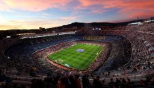 Барса пазарува със "стотинки", но иска 55 млн. евро от спонсор