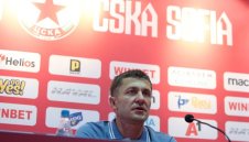 Защо ЦСКА се издъни в Европа? Саша Илич вярва в чудото