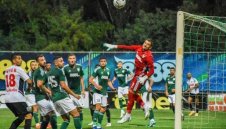 Спасение! Българин от Америка налива пачки в закъсал клуб от Първа лига